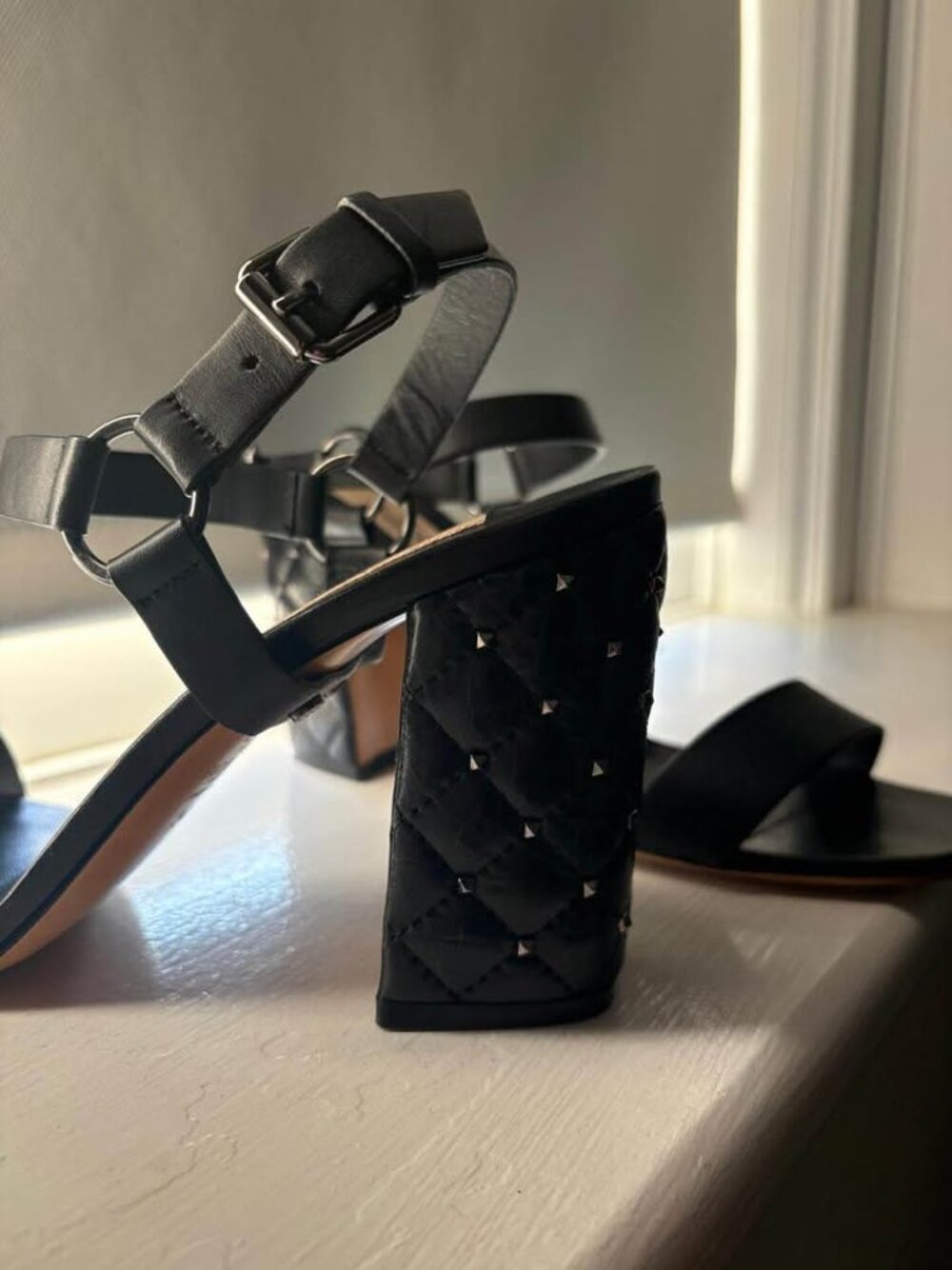 Valentino Garavani women heels, sz 8